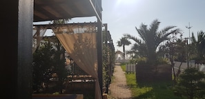 Exterior - Mgzavrebi Gonio Aparthotel (Batumi)