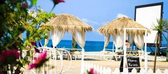 Mgzavrebi Gonio Aparthotel