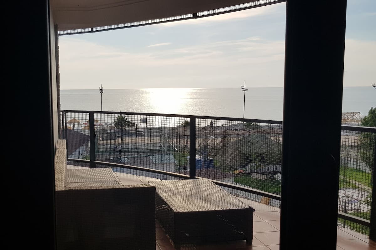 Superior Double or Twin Room, Sea View | 1 bilik tidur, peralatan tempat tidur premium, bar mini