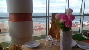 Spécialités Cuisine locale et internationale