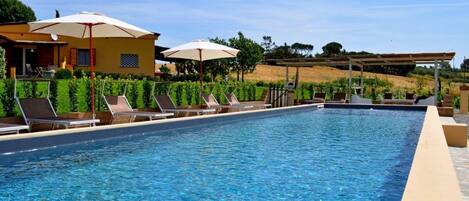 Seasonal outdoor pool