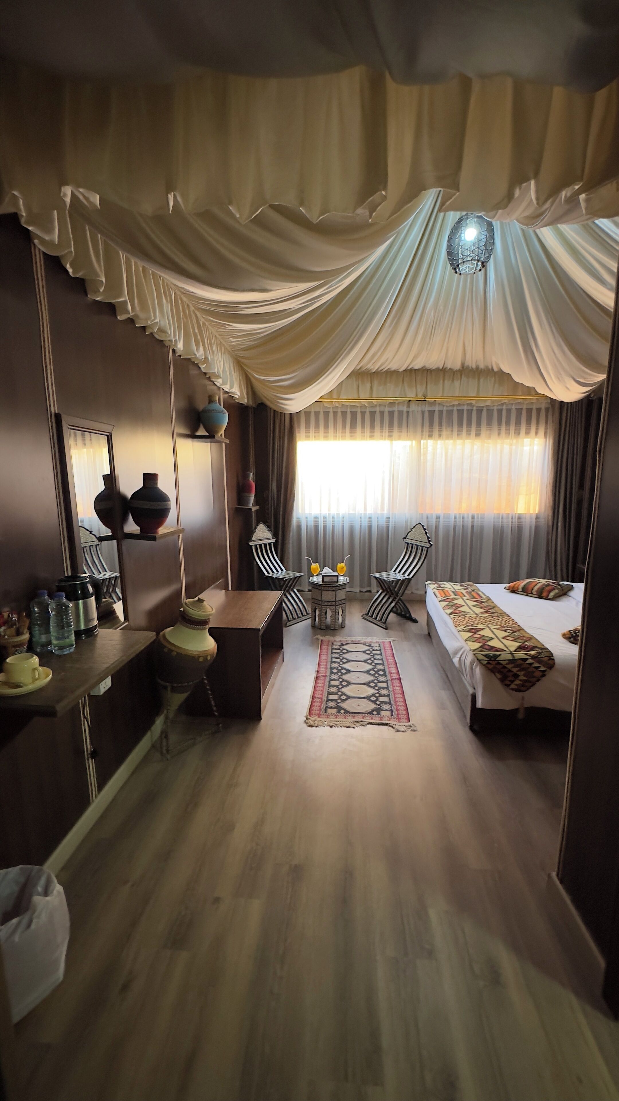 高档床上用品、羽绒被、遮光窗帘、隔音