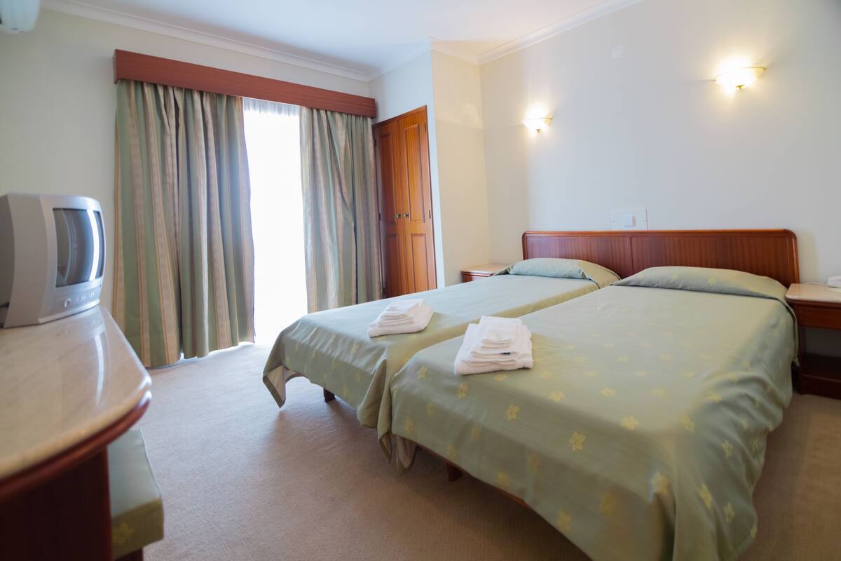 In-room safe, desk, rollaway beds, free WiFi