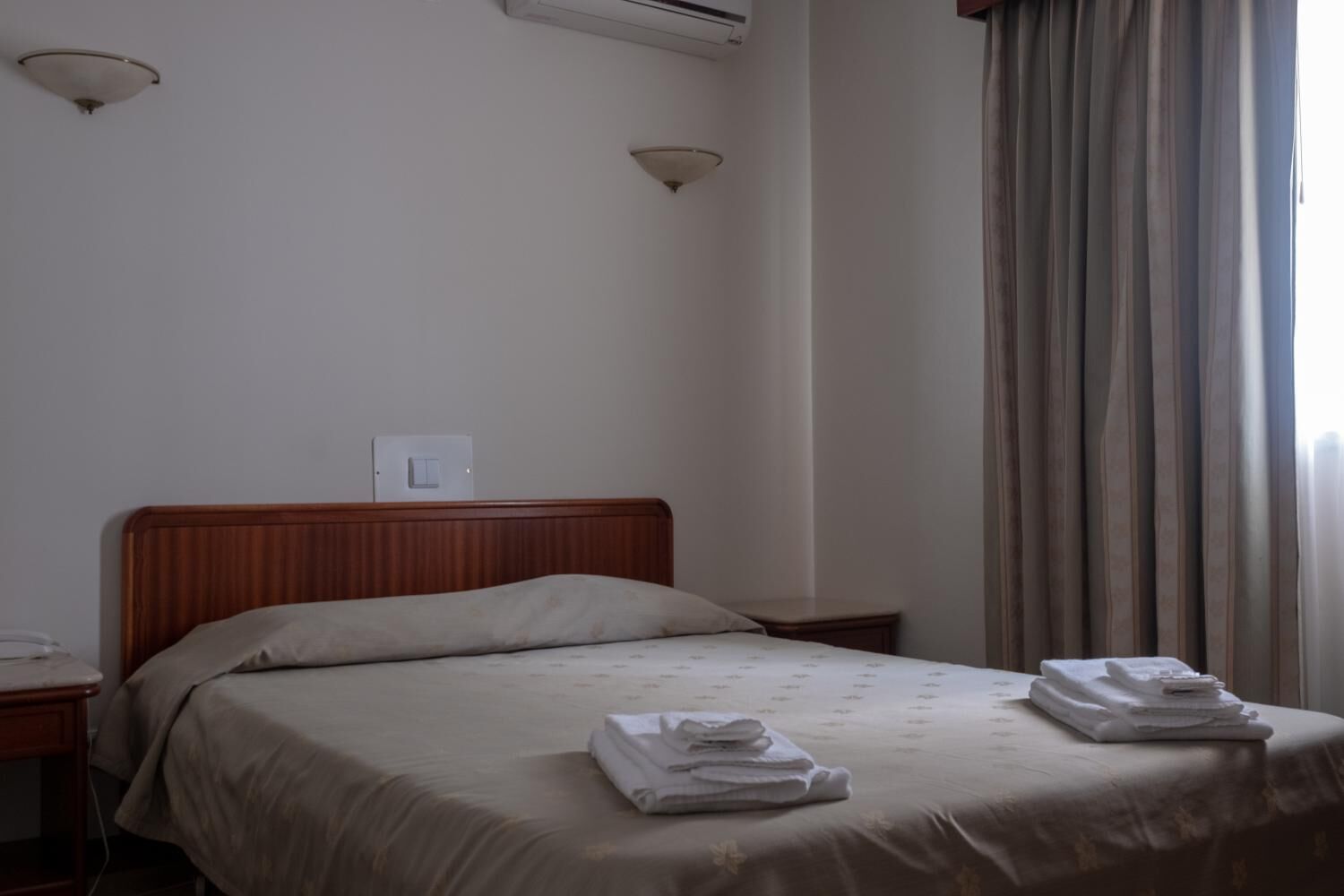 in-room safe, desk, rollaway beds, free wifi