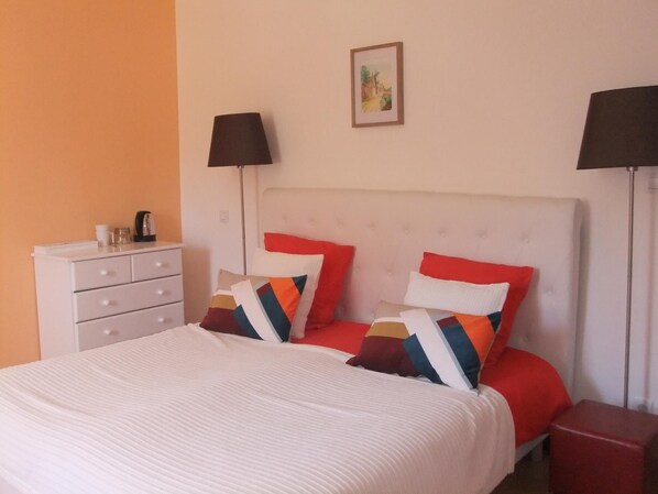 Desk, iron/ironing board, rollaway beds, free WiFi