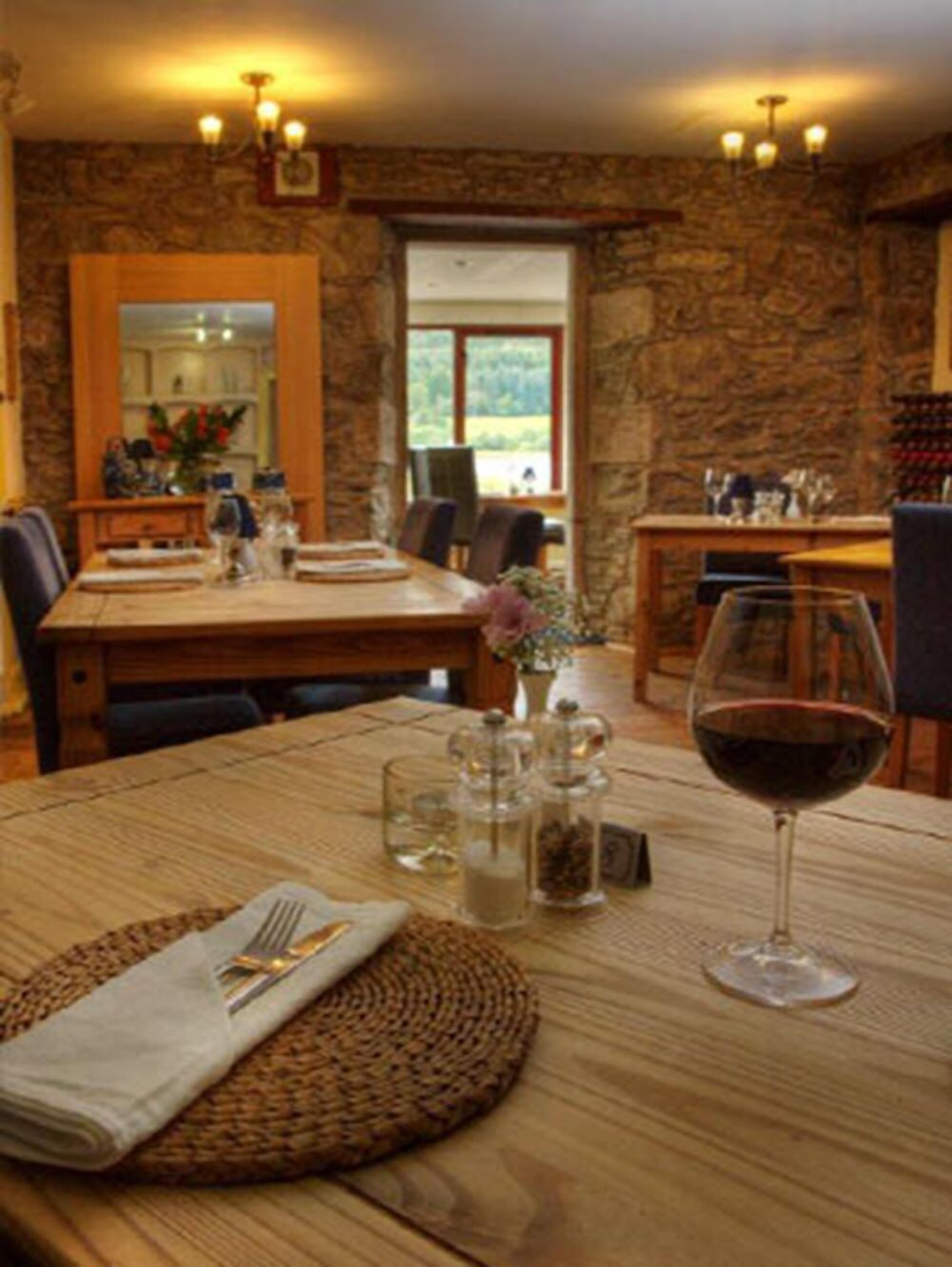 Lunch, dinner, brunch served; local cuisine 