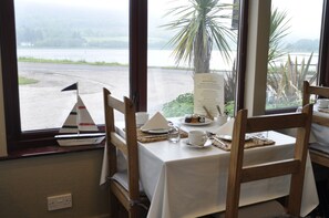 Free daily full breakfast - West Loch Hotel (Tarbert)