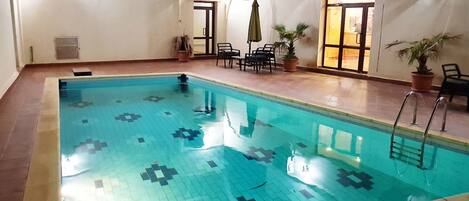 Indoor pool, outdoor pool