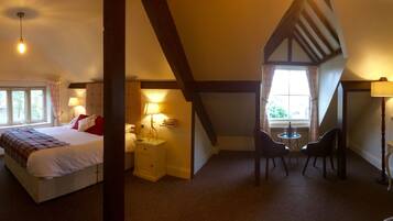 Room, Non Smoking | Soundproofing, iron/ironing board, bed sheets