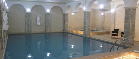 Indoor pool, outdoor pool