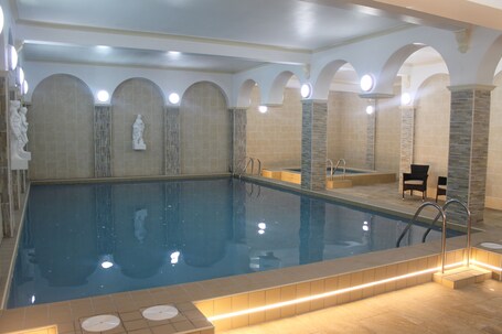 Chatsworth House Hotel - Image 1