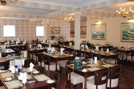 Chatsworth House Hotel - Image 42