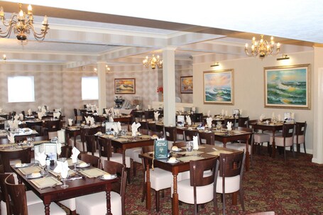 Chatsworth House Hotel - Image 45