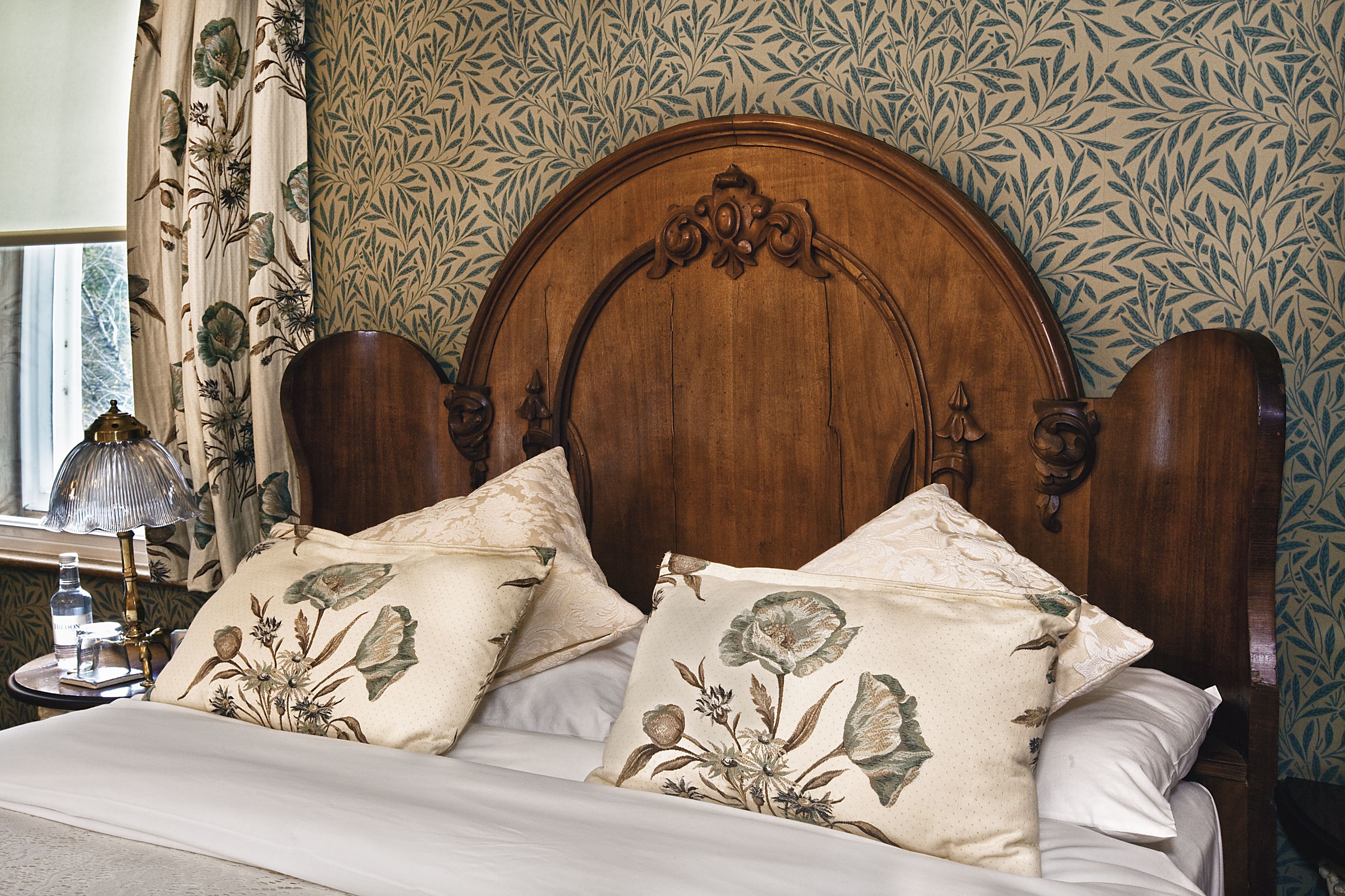 deluxe double room | hypo-allergenic bedding, iron/ironing board, free wifi, bed sheets