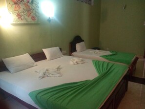 In-room safe, desk, iron/ironing board, free WiFi