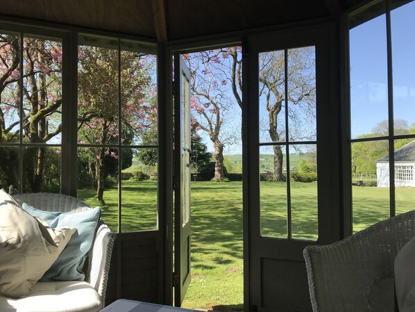 Property grounds - South Craighall Bed & Breakfast (Glasgow)