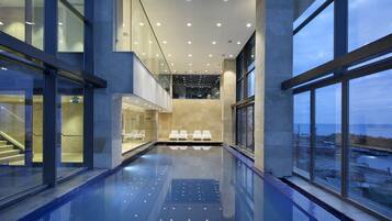 Indoor pool, outdoor pool