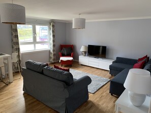 Superior Apartment, 2 Bedrooms (Apartment 1) | Living area - Serviced Apartments East Kilbride (Glasgow)