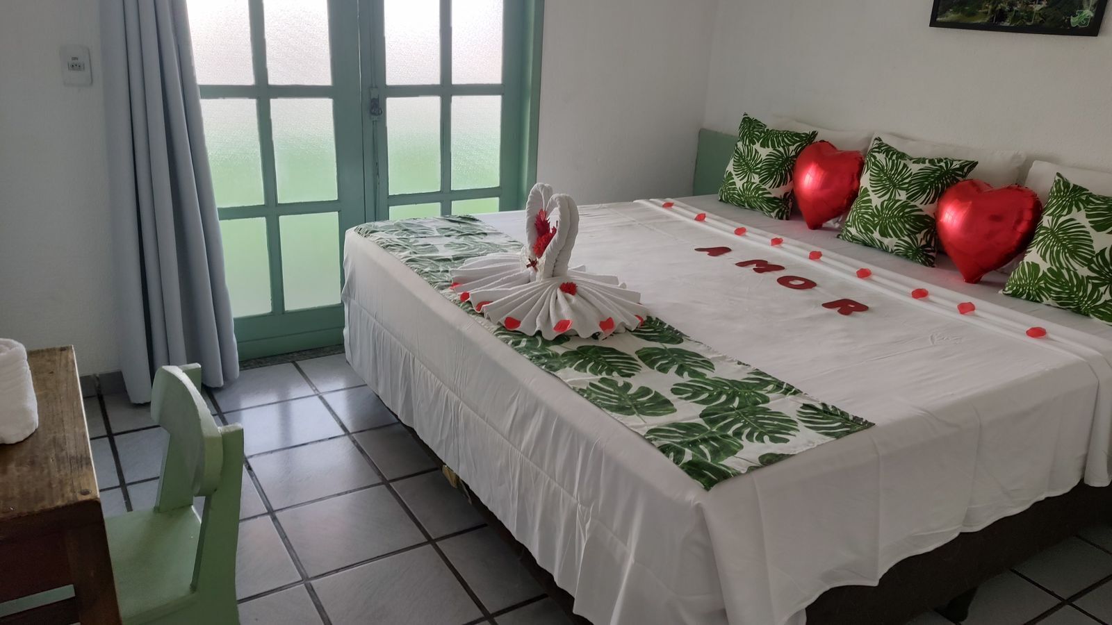 standard twin room | 1 bedroom, minibar, desk, free wifi