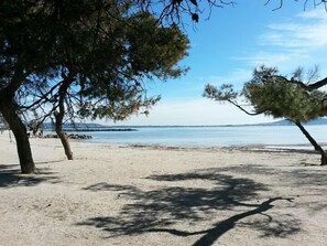 مناشف للشاطئ