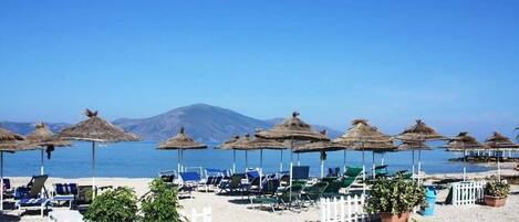 Quarto triplo panorâmico, vista para o mar | Vista do quarto