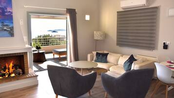 Apartemen Panorama | Seprai premium, tirai kedap cahaya, dan tempat tidur bayi gratis