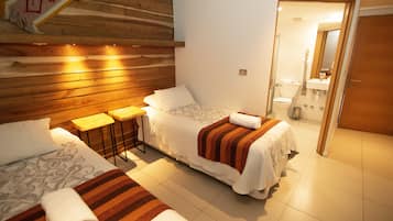 DOBLE PRIMER PISO | 1 bedroom, premium bedding, in-room safe, individually decorated