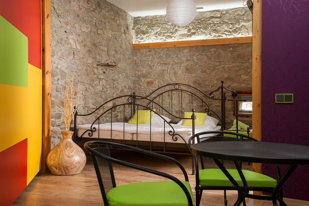 Classic Suite | Desk, free WiFi, bed sheets