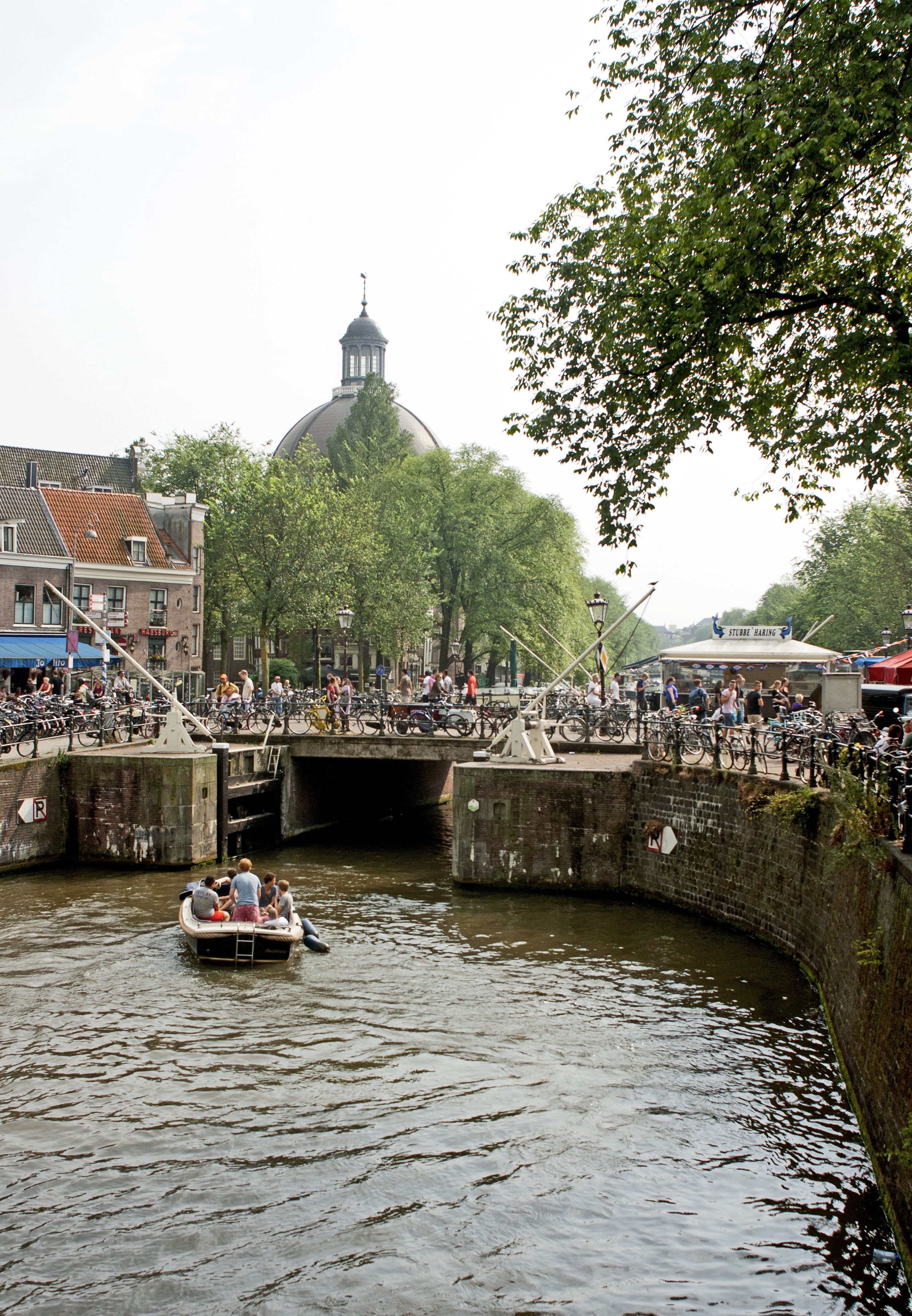 Foto - Amsterdam Barangay