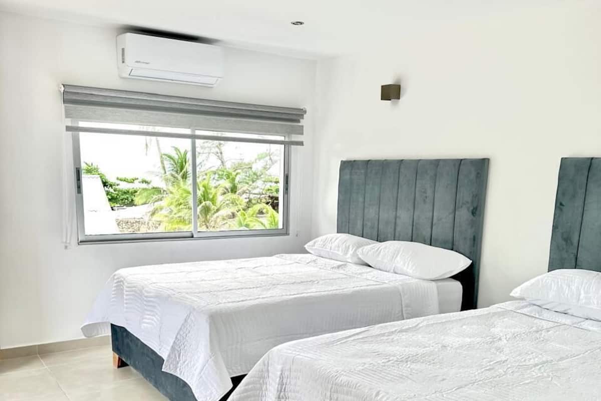 1 bedroom, premium bedding, down comforters, minibar
