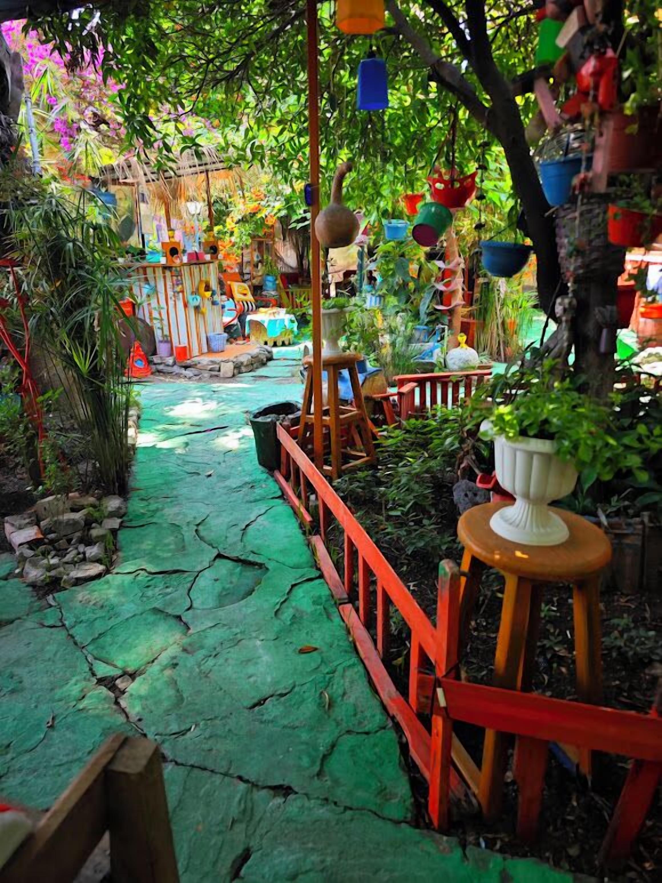 Photo - Side Tuana Garden Home