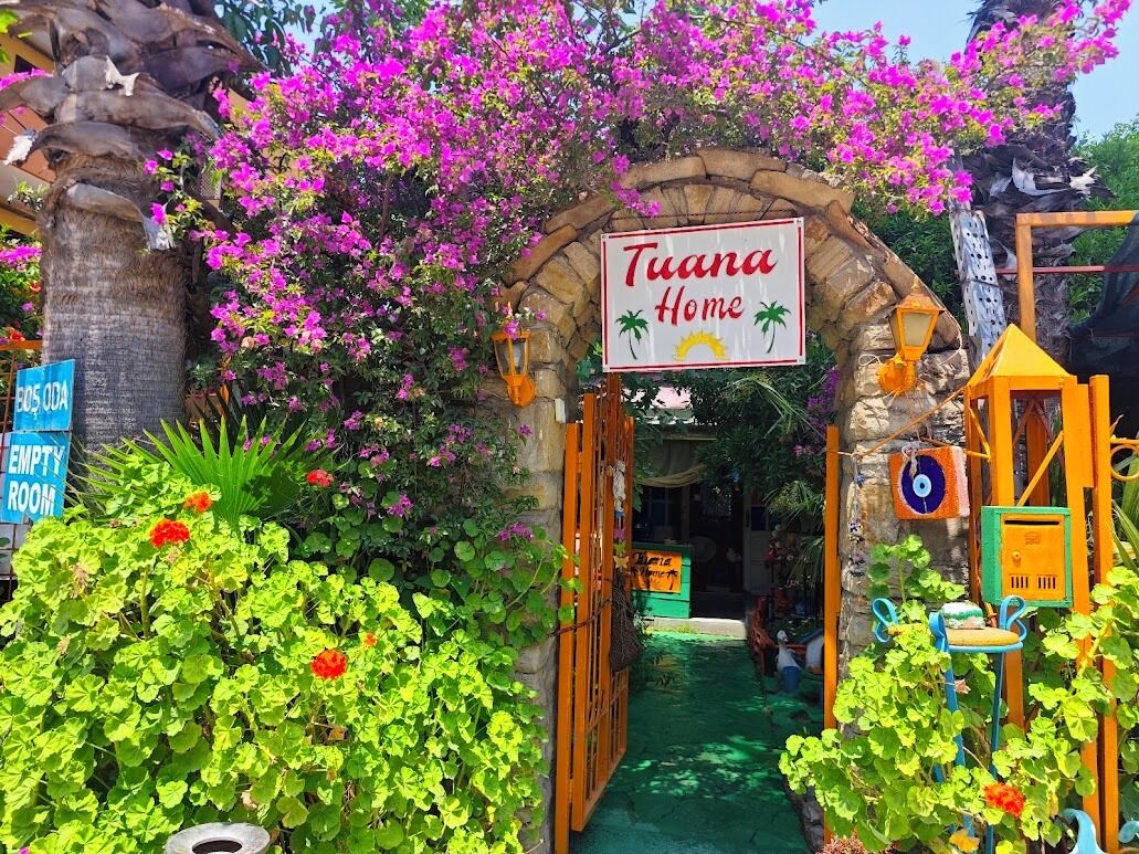 Photo - Side Tuana Garden Home