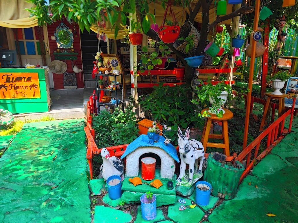 Photo - Side Tuana Garden Home