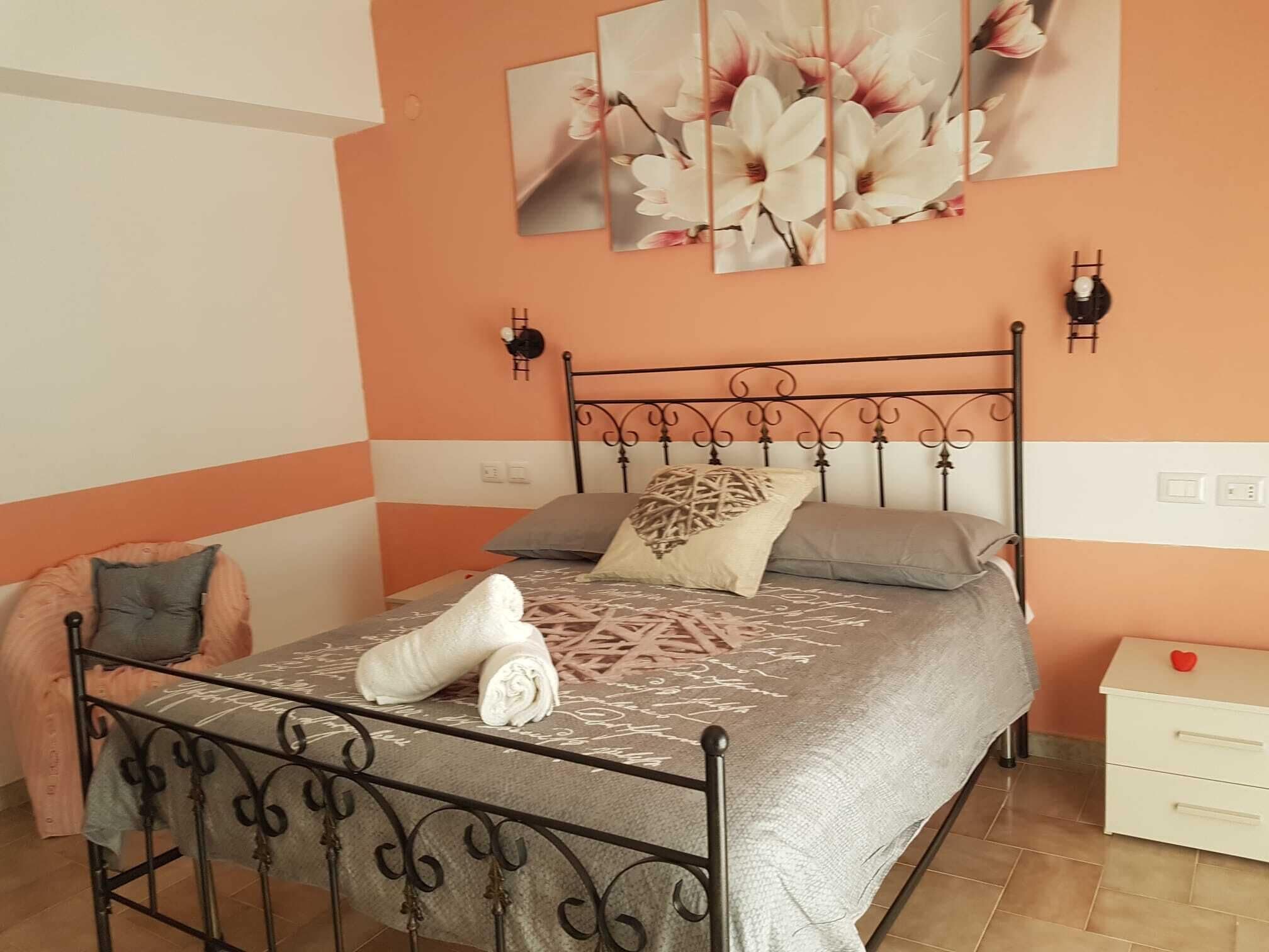 In-room safe, desk, free WiFi, bed sheets