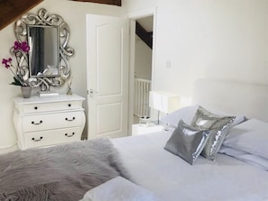 3 chambres, draps en coton égyptien, literie de qualité, bureau