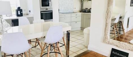 Stuga - 3 sovrum | Matservice pÄ rummet