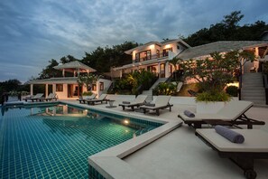 6-Bedroom Villa with Private Pool | Terraço/pátio