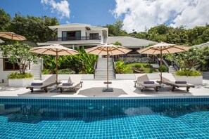 6-Bedroom Villa with Private Pool | Terrace/patio