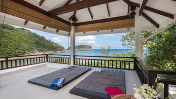 6-Bedroom Villa with Private Pool | Terrace/patio