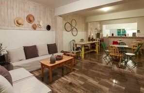 TV - Psili Ammos (Nafplio)