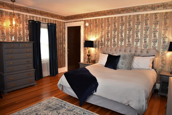 Premium Room, 1 King Bed