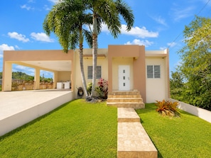 Front of property - Casa vacacional en Arenales Isabela (Isabela)