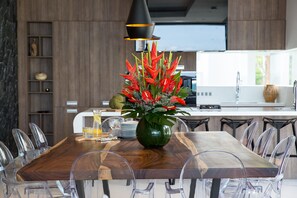 5-Bedroom Pool Villa | Restauration dans la chambre