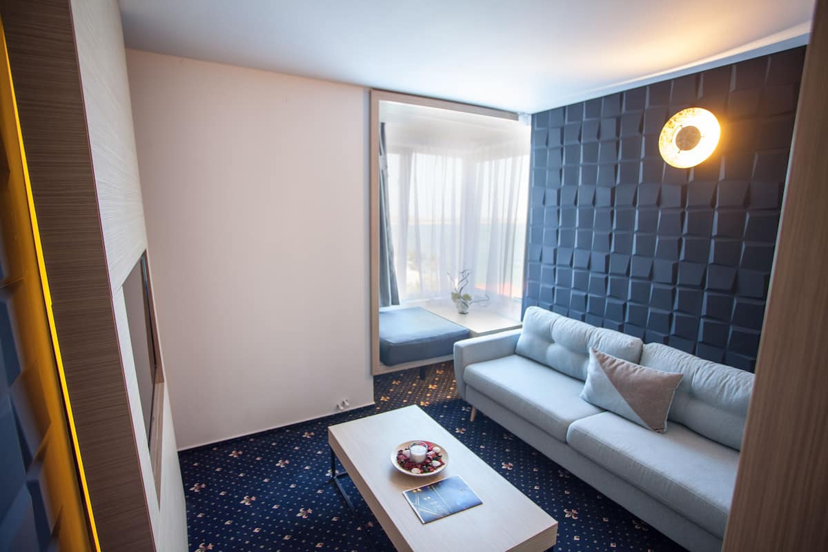Apartemen, 1 kamar tidur | 1 kamar tidur, seprai premium, minibar, dan tirai kedap cahaya