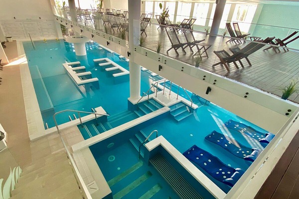 Indoor pool, seasonal outdoor pool