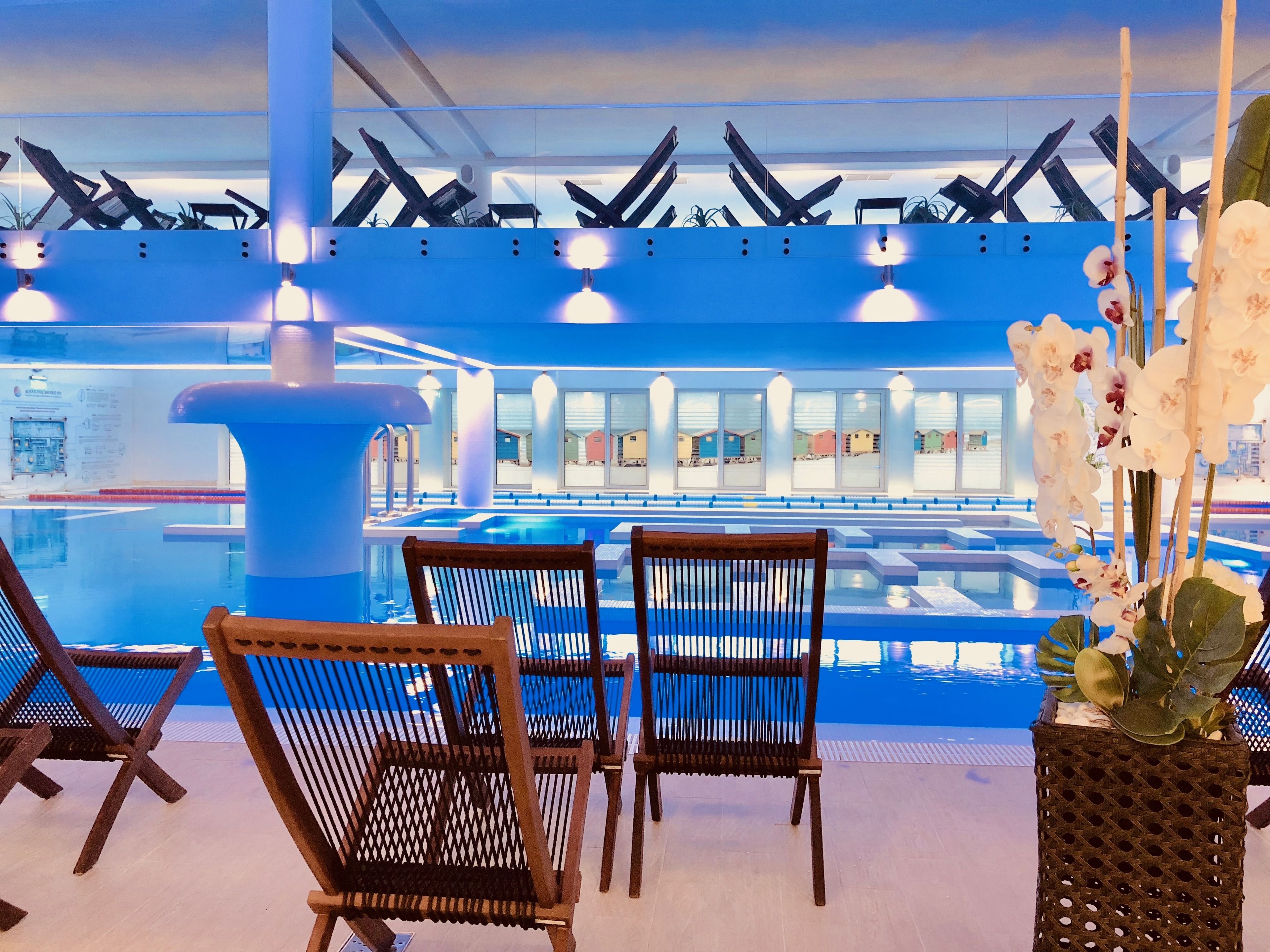 indoor pool, seasonal outdoor pool