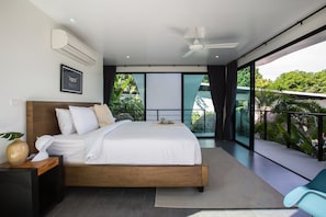 9-Bedroom Pool Villa