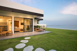 Six Bedrooms Villa | Terrasse/patio