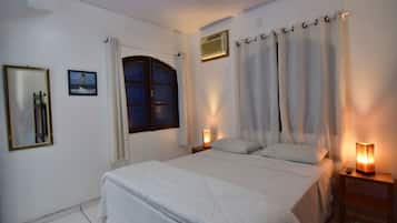 Habitación económica con 1 cama matrimonial o 2 individuales | 1 habitación, minibar, tabla de planchar con plancha y wifi gratis