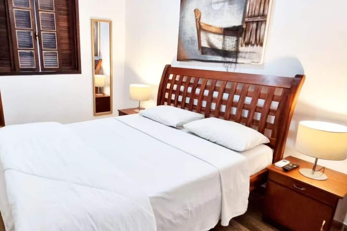1 habitación, minibar, tabla de planchar con plancha y wifi gratis 